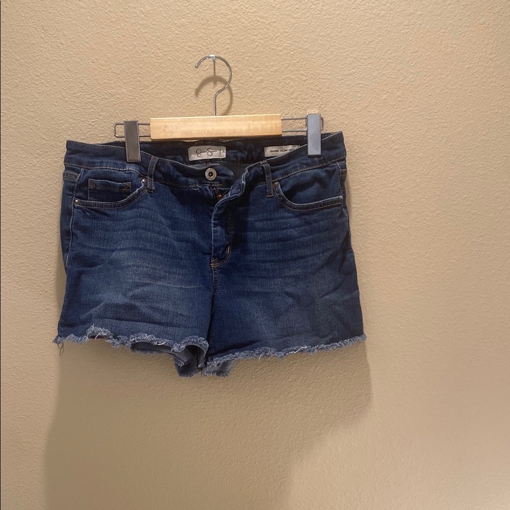 Jessica Simpson Forever Rolled Short Size 30